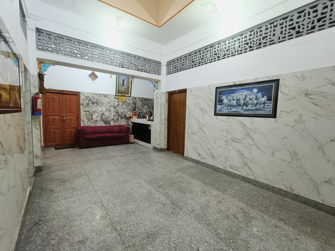 Others 4, Shri Bholanath Atithi Bhavan, Varanasi
