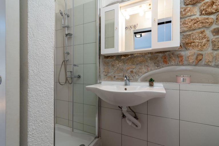 Others 5, Filomena Rooms, Trogir