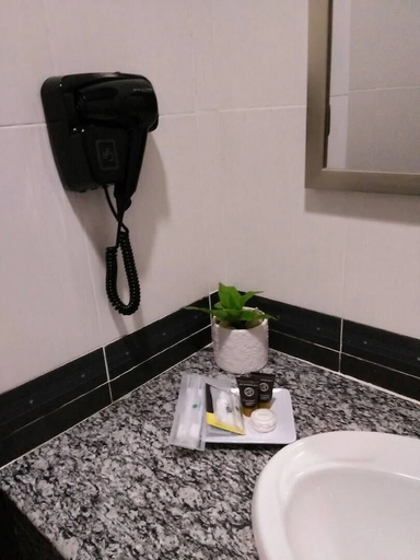 Bathroom, Pantai Puteri Hotel Malacca, Malacca City