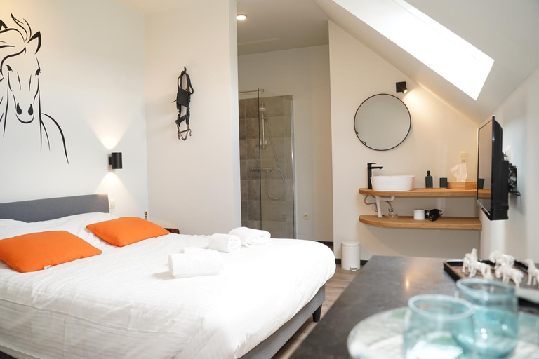 Bedroom 2, SensUP a 5min de Pairi Daiza, Hainaut