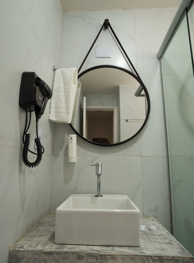 Bathroom 9