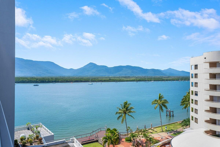 Others 5, Central Haven @ Harbour Lights, Cairns