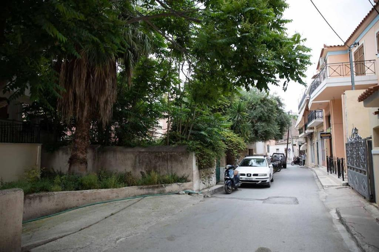 4, Aegina Town Apartment , with Private Parking, Attica