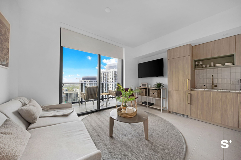 Others 5, Elegant DTW Living 1BR with City Views, Miami-Dade
