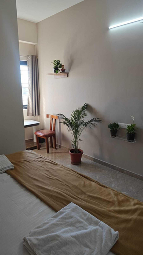Bedroom 5, Anvik stays, Bangalore