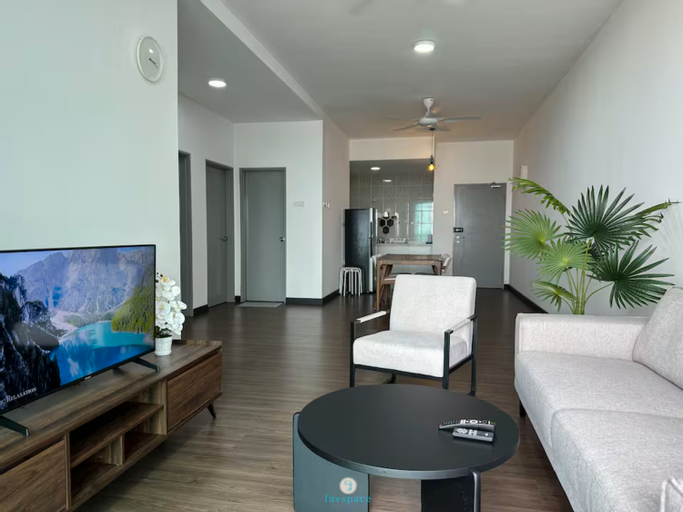Vista Bangi Service Apartment (FREE Netflix | Kajang 3-Bedroom 6 Pax: Mart & F&B), Hulu Langat