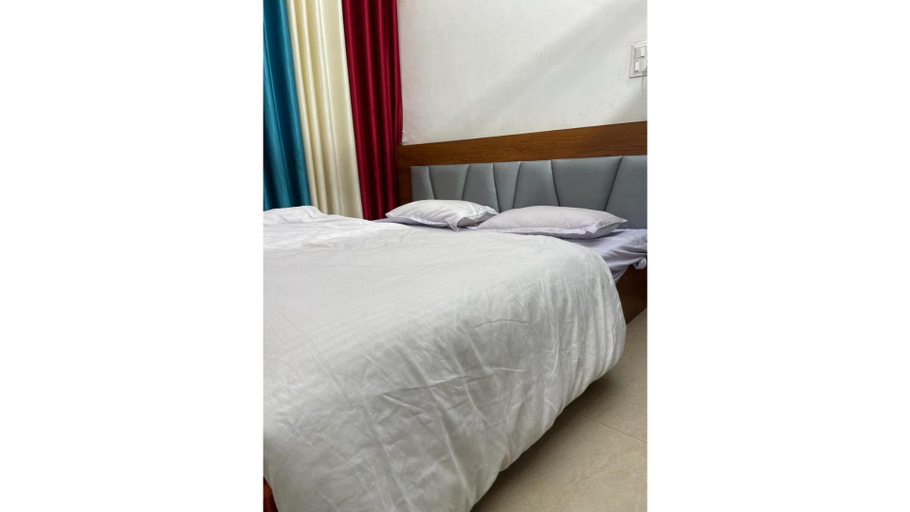 Others 5, Hotel Park View, Bathinda