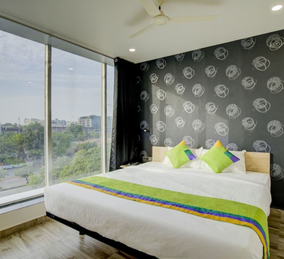 Bedroom 2, Hotel Grand Lotus Banquet and Rooms, Surat