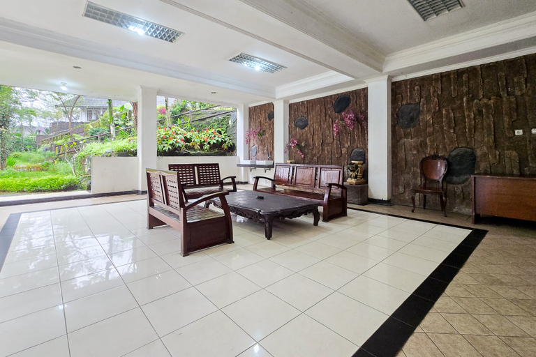 Others 4, RedDoorz @ Alam Hegar Cisarua Puncak, Bogor