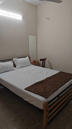 Bedroom 3, Anvik stays, Bangalore