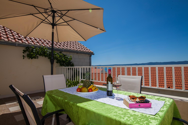 Balcony/terrace 4, Aurora Apartments, Bol