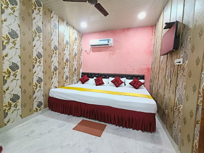 Bedroom 1, Shri Bholanath Atithi Bhavan, Varanasi