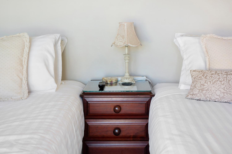 Bedroom 2, Waterfront BNB, Gold Coast