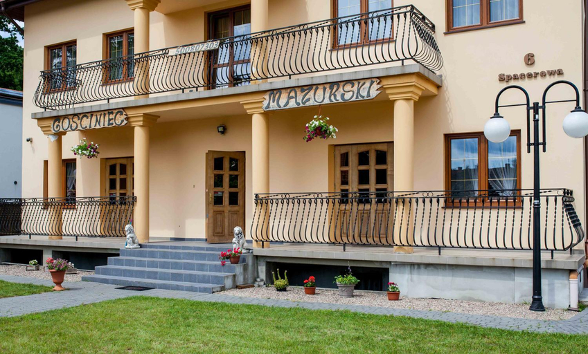 Entrance 3, Gosciniec Mazurski, Pisz