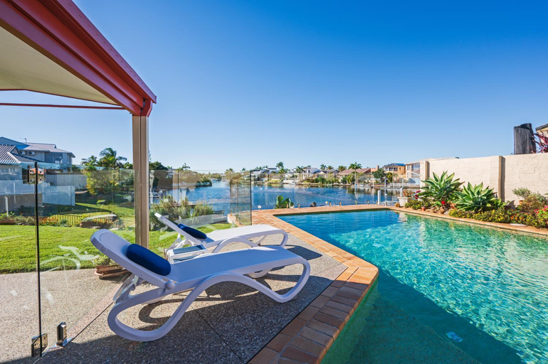 Swimming Pool 8