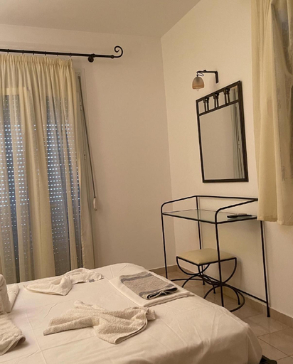 Others 3, Niriides Rooms, Peloponnese
