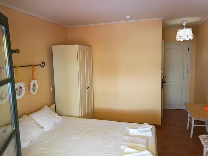 Others 4, Kostantaki Studios, East Macedonia and Thrace