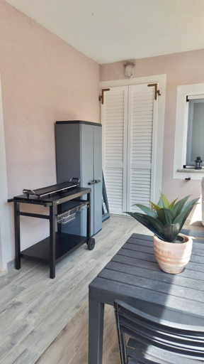 Others 3, Tulipano House - Key to Villas, Sassari