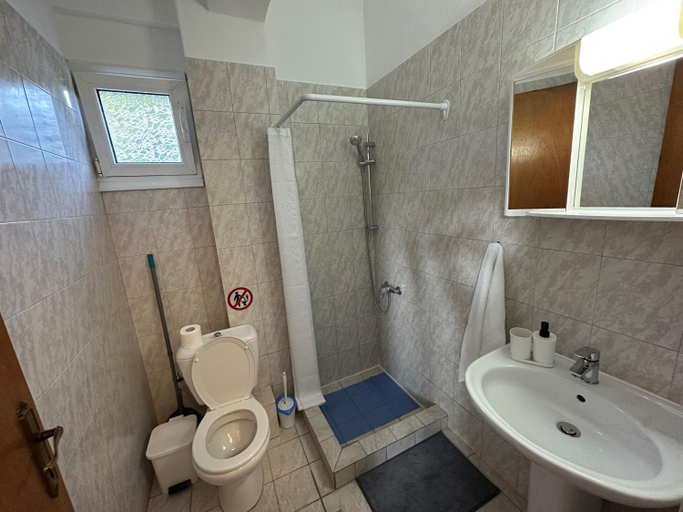 Bathroom 3, APARTMENTS 4 YOU, Central Macedonia