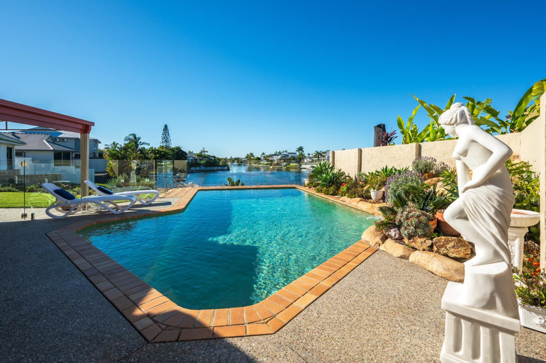 Swimming Pool 9