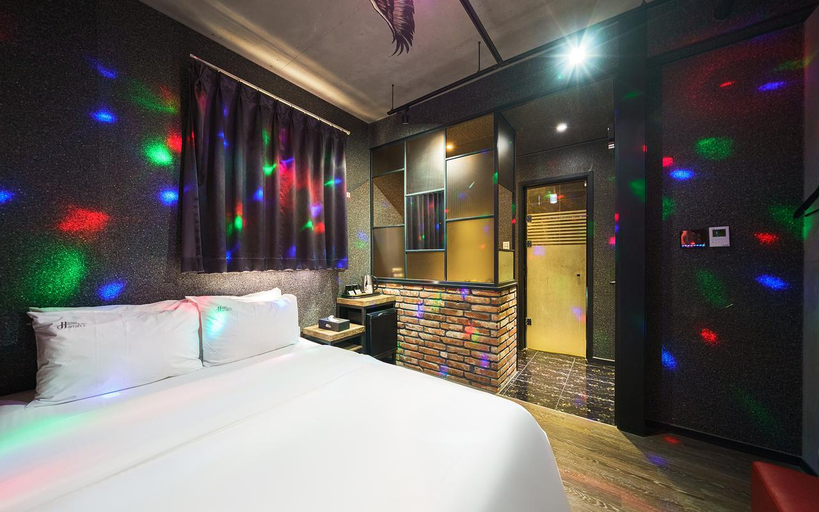 Bedroom 19