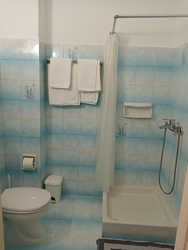 Bathroom 3, IL MIRTO VERDE, Ionian Islands