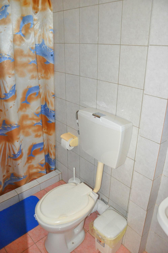 Bathroom 2, Vai Rent Rooms, Crete