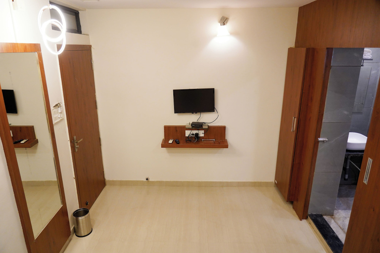 Others 5, Hotel Suryodaya, Ujjain