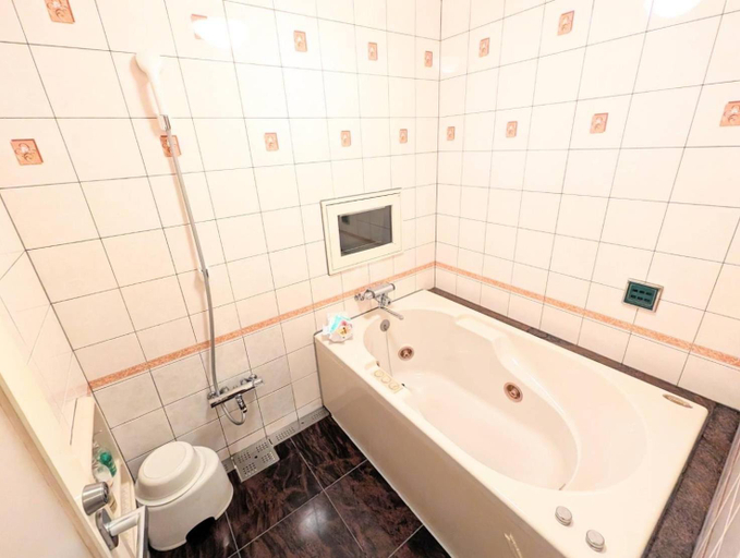 Bathroom 2, D-CUBE奈良店, Nara