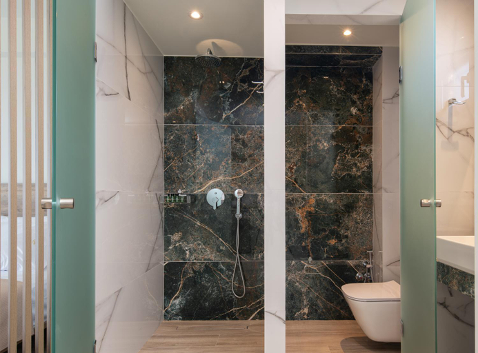 Bathroom 5, Aetherion Studios & Suites, Central Macedonia