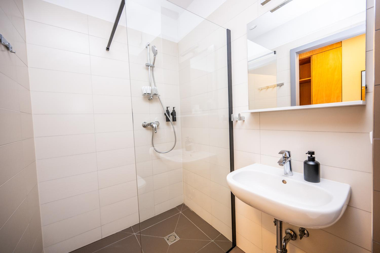 Others 5, Rooms 23 - FLOK Petrova, Zagreb
