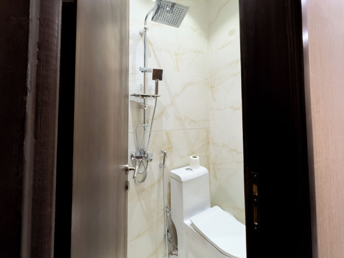 Bathroom 4, Al-Jamwaut B - Nozol Noor 7, Al Madinah Al Munawwarah