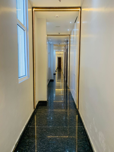 Others 5, The Bay Suite, Puri