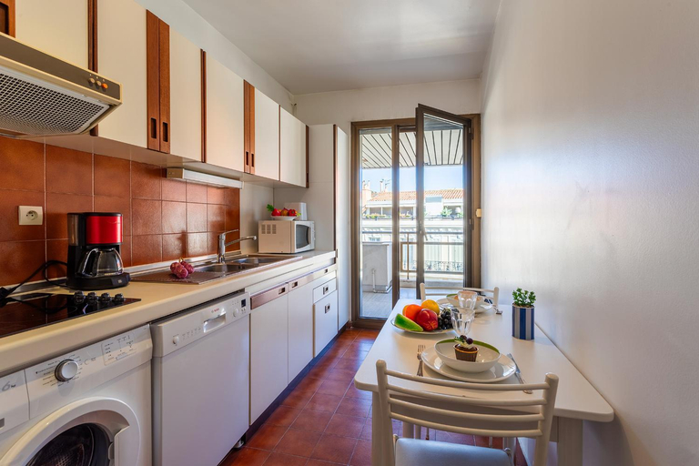 Others 2, Residence Gray d'Albion 2P BLA584, Alpes-Maritimes