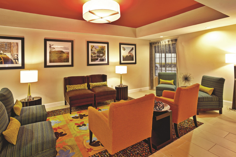 Public Area 2, La Quinta Inn & Suites by Wyndham Elkview - Charleston NE, Kanawha