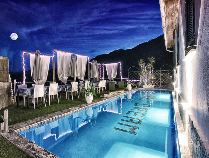 Swimming Pool 12