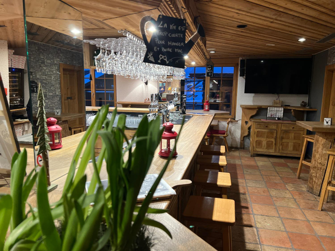 Food & Drinks 5, Hotel Magrappe, Sion