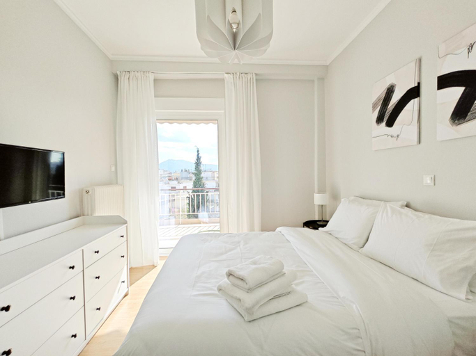 Others 5, Dimitsanas by Verde Apartments, Attica