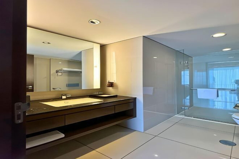 Bathroom 22