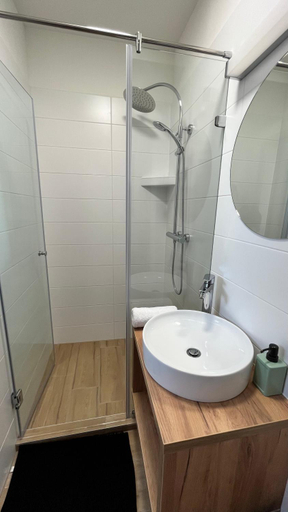 Others 5, Rezidex Apartmanhaz, Szeged