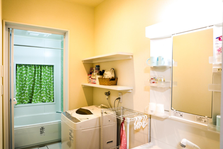 Bathroom 5, Haku Wamikyo, Kyoto