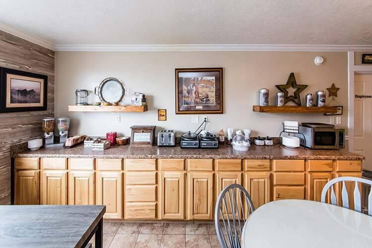 Others 5, Western Inn, Box Elder