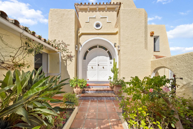 Others 3, Charming Andalusian style villa in Nueva Andalucia, Málaga