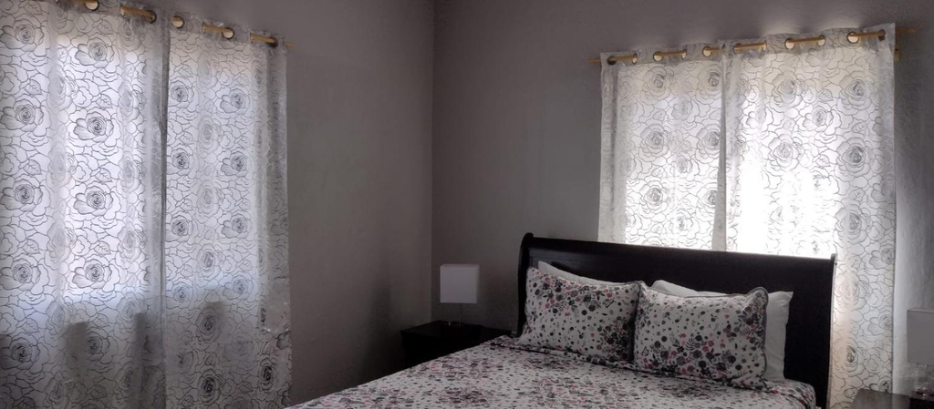 Others 3, Backstreet BNB