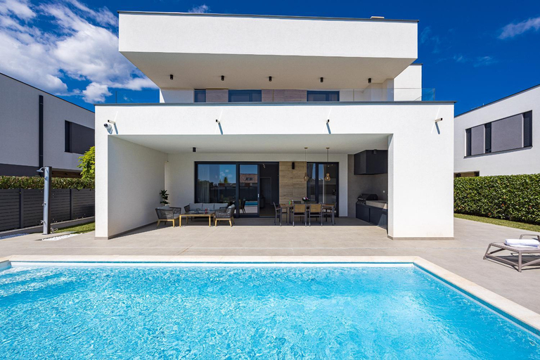 Others 4, Modern Villa with swimming pool and sea view, Vodnjan