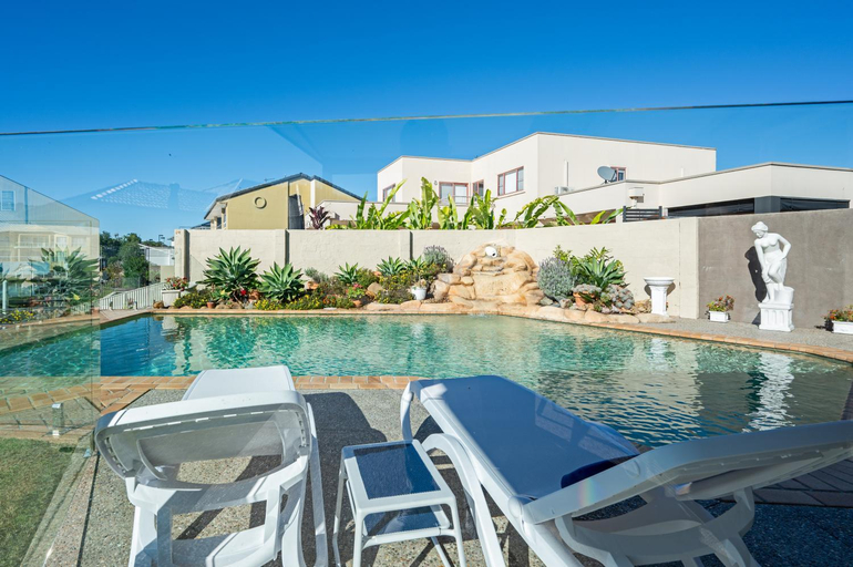 Swimming Pool 10