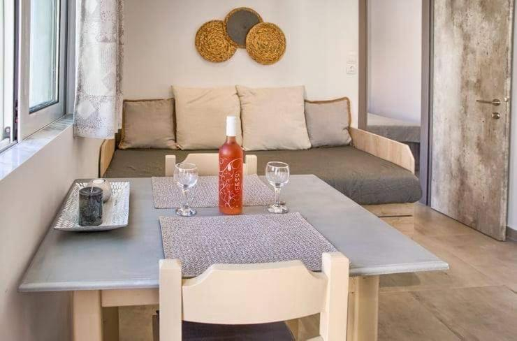 Others 5, Joanna Apartments, South Aegean