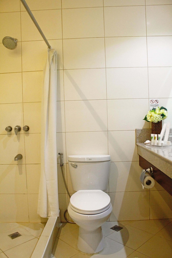 Bathroom 5, Citi Park Hotel Cebu powered by Cocotel, Cebu City