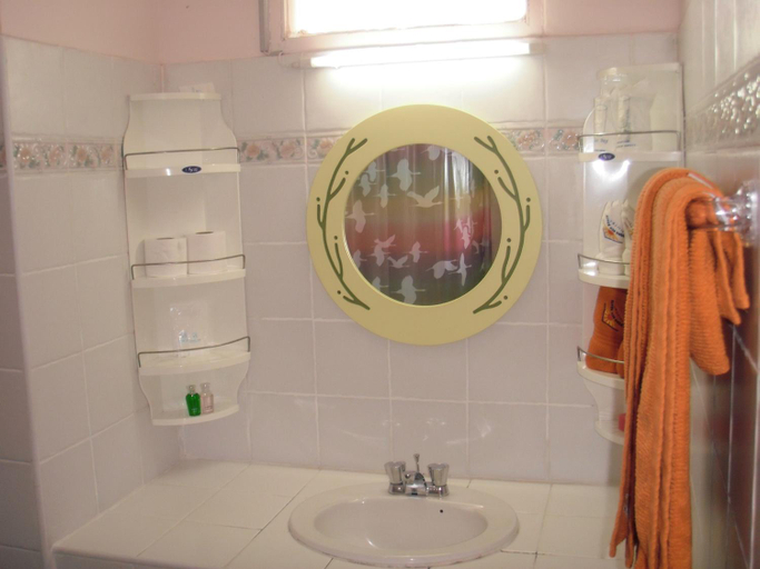 Bathroom 3, Patong Sunbeach Mansion, Pulau Phuket