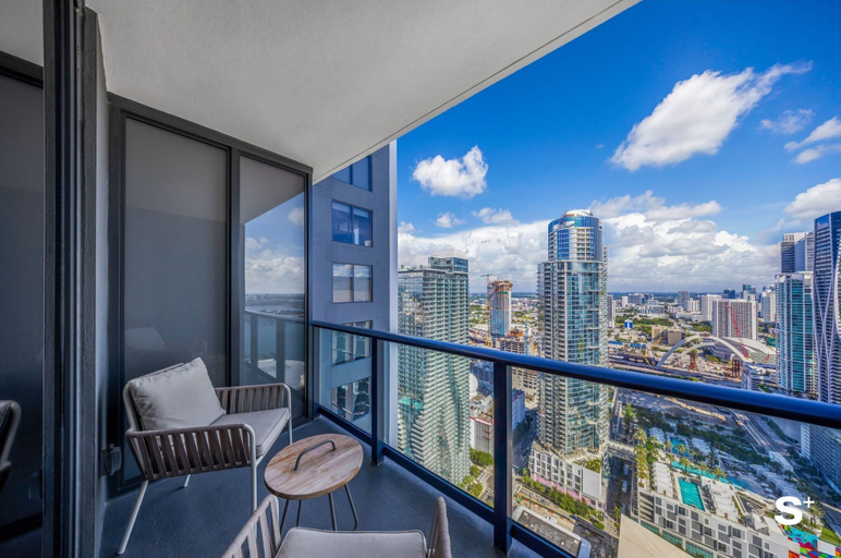 Others 4, Downtown 1BR Apt with Skyline Views, Miami-Dade